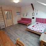 Bez Hranic Krompach