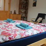 Bez Hranic Holiday home *